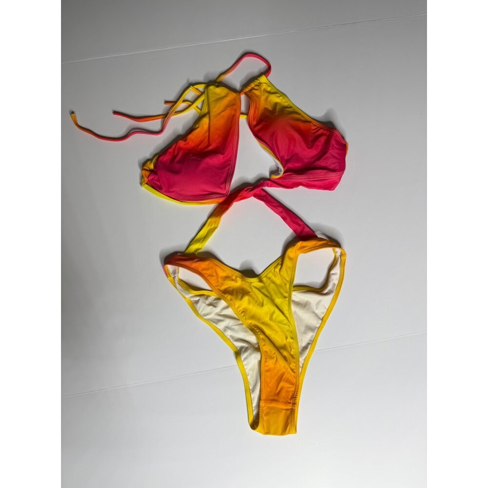 Two-Piece Gradient Bikini Set With Tie-Strap Halter Top & High-Cut Bottoms